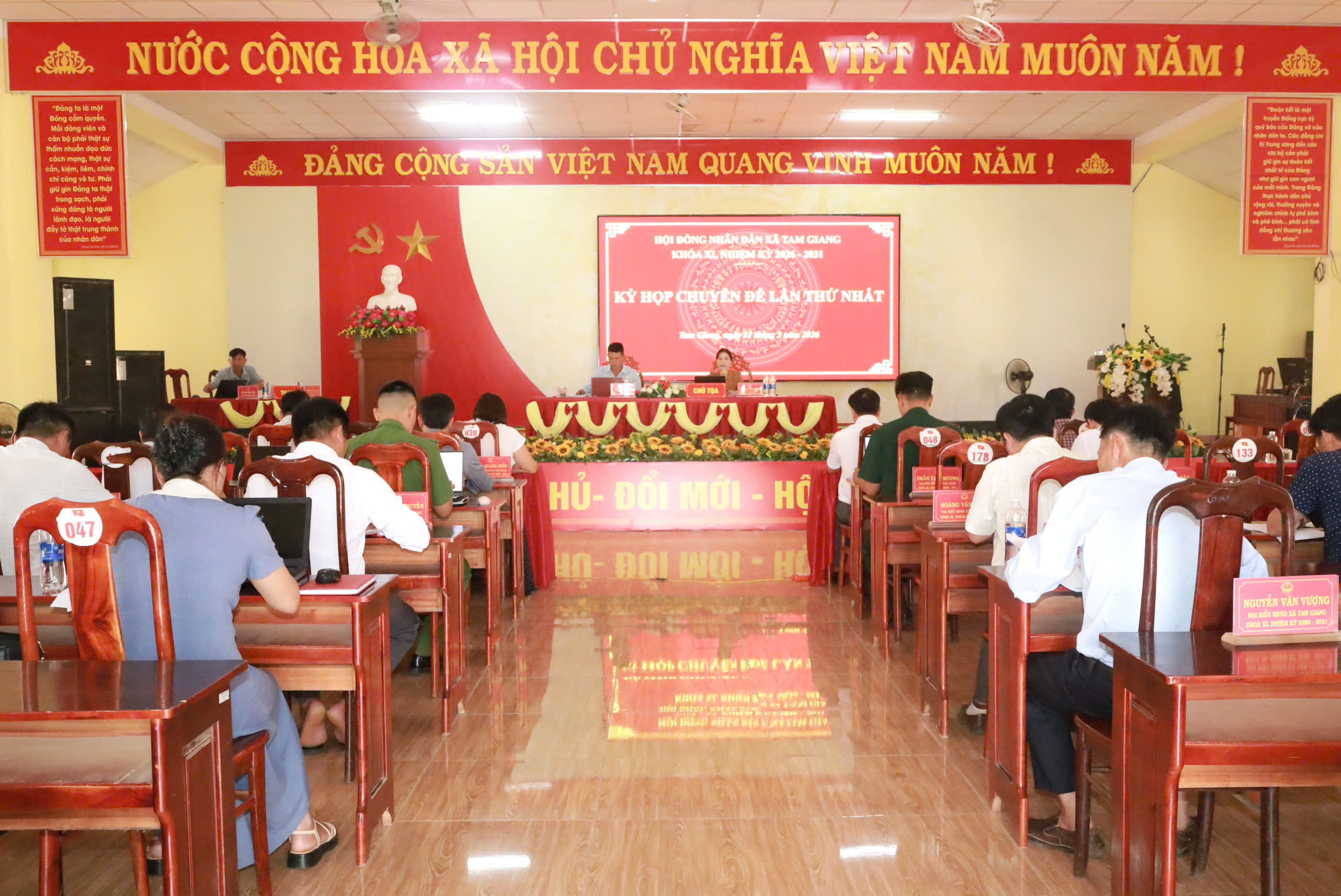 KỲ HỌP THỨ CHUYÊN ĐỀ LẦN THỨ NHẤT HĐND XÃ TAM GIANG, TỈNH ĐẮK LẮK KHÓA XI, NHIỆM KỲ 2026 - 2031